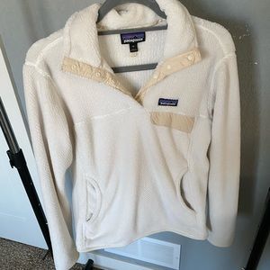 White/tan Patagonia pullover